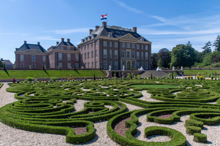 Paleis het Loo, vanuit de tuinen